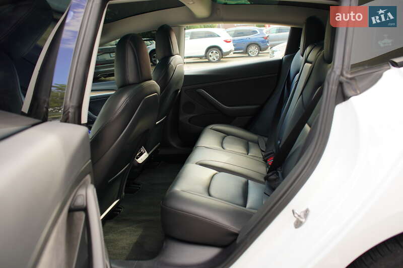 Седан Tesla Model 3 2022 в Житомирі фото 27 Седан Tesla Model 3 2022 в Житомирі