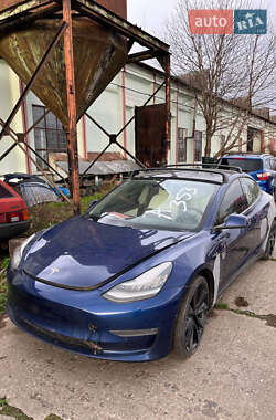 tesla model-3 2020 в Стрый от профессионального продавца Роман