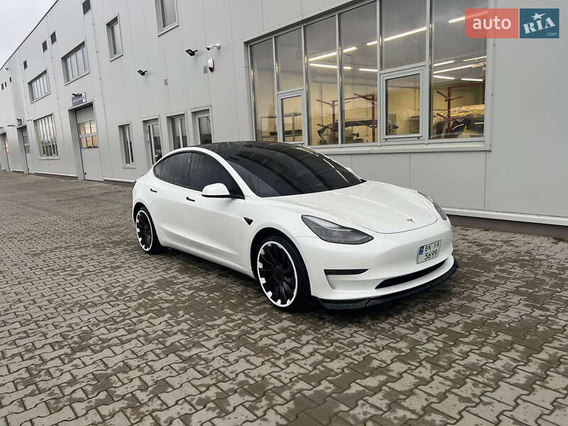 Седан Tesla Model 3 2022 в Ровно фото 3 Седан Tesla Model 3 2022 в Ровно