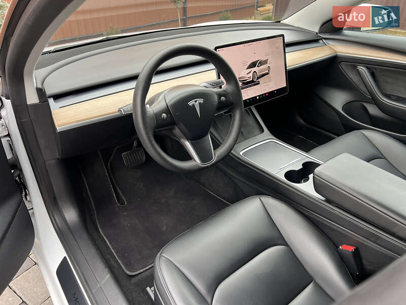 Седан Tesla Model 3 2022 в Львове фото 13 Седан Tesla Model 3 2022 в Львове