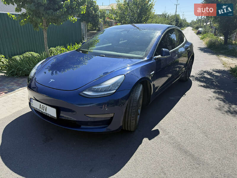 Tesla Model 3 2018 Tesla Model 3 2018