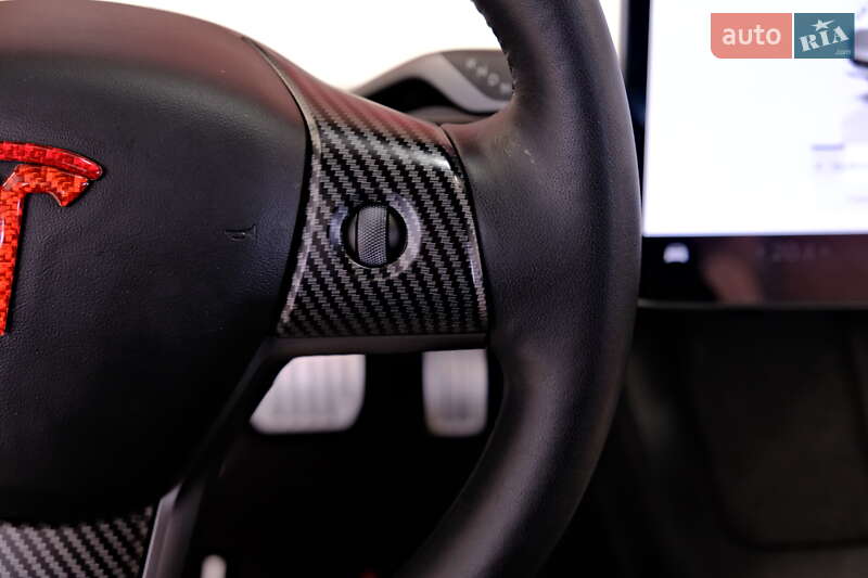 Седан Tesla Model 3 2022 в Одессе