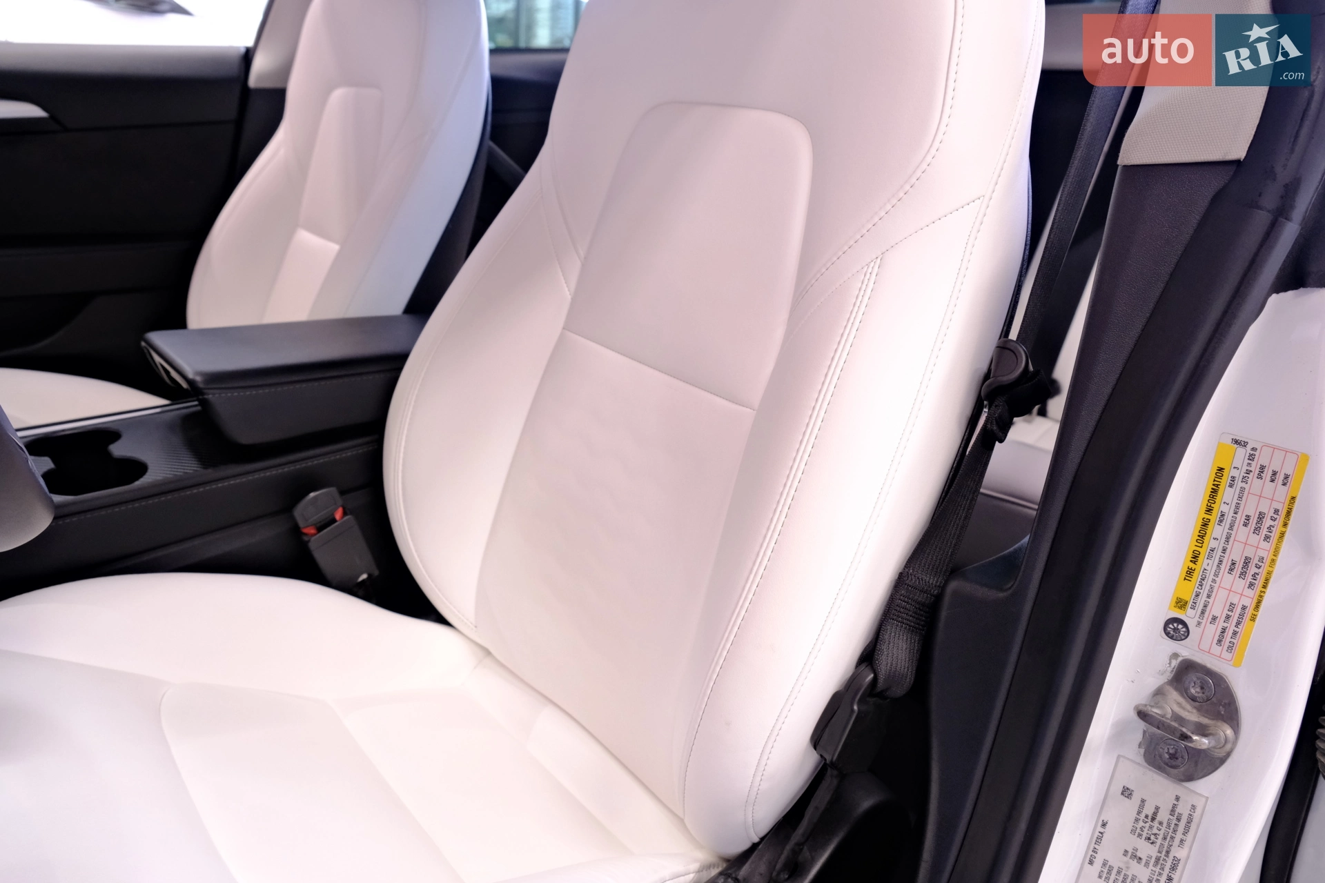 2022 Tesla Model 3 - мініатюра 29