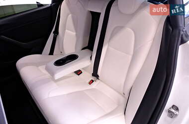 Седан Tesla Model 3 2022 в Одесі