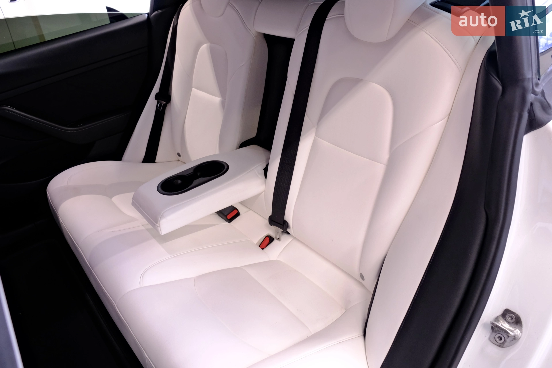 2022 Tesla Model 3 - мініатюра 33