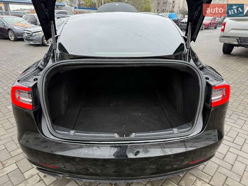 Седан Tesla Model 3 2018 в Луцке фото 9 Седан Tesla Model 3 2018 в Луцке