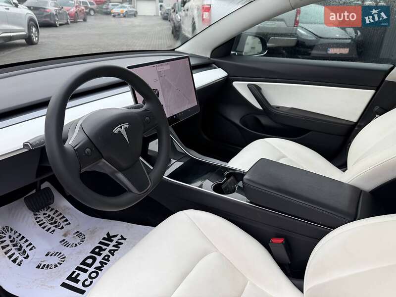 Седан Tesla Model 3 2020 в Луцьку фото 15 Седан Tesla Model 3 2020 в Луцьку