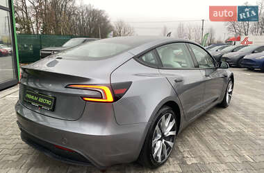 Седан Tesla Model 3 2024 в Києві