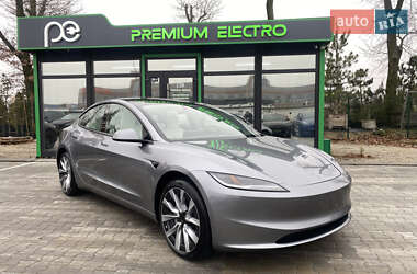 Седан Tesla Model 3 2024 в Києві