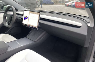 Седан Tesla Model 3 2024 в Киеве