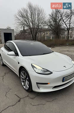 Седан Tesla Model 3 2020 в Кременчуге
