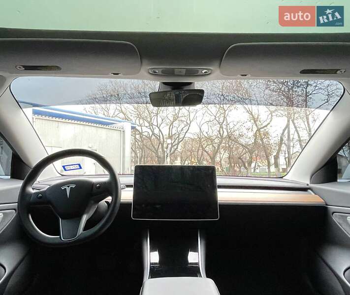 Седан Tesla Model 3 2019 в Николаеве