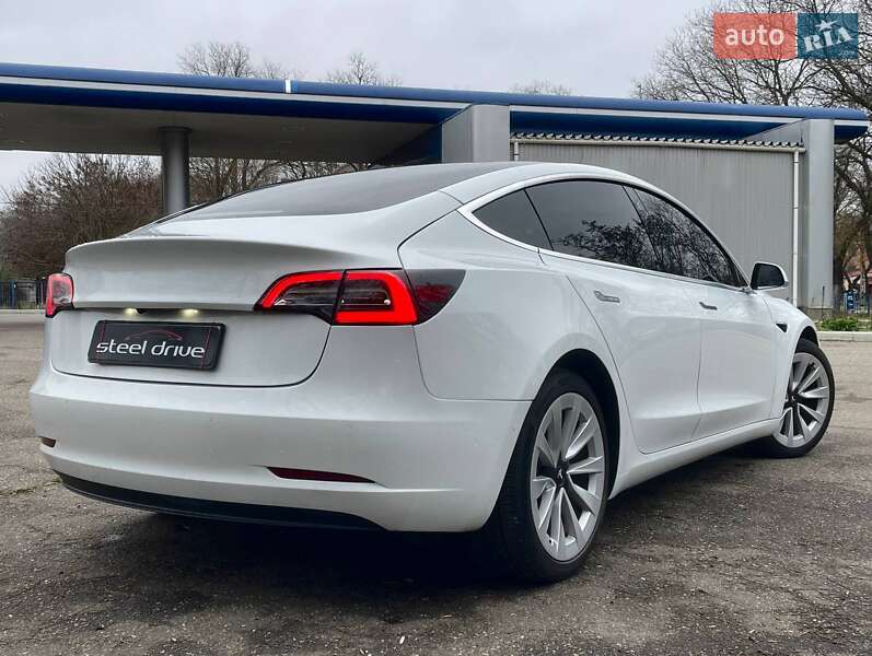 Седан Tesla Model 3 2019 в Николаеве