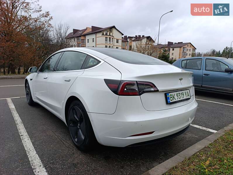 Седан Tesla Model 3 2020 в Ровно фото 2 Седан Tesla Model 3 2020 в Ровно