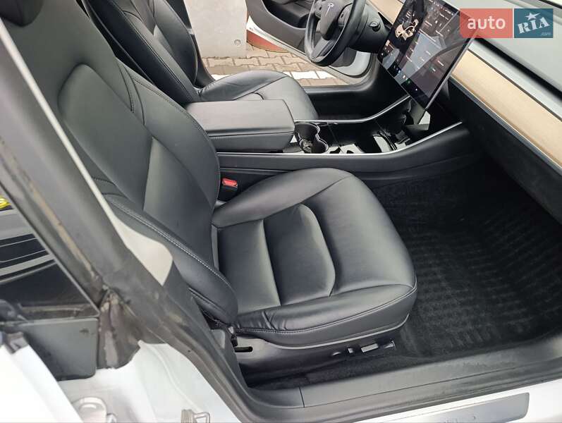 Седан Tesla Model 3 2020 в Ровно фото 15 Седан Tesla Model 3 2020 в Ровно