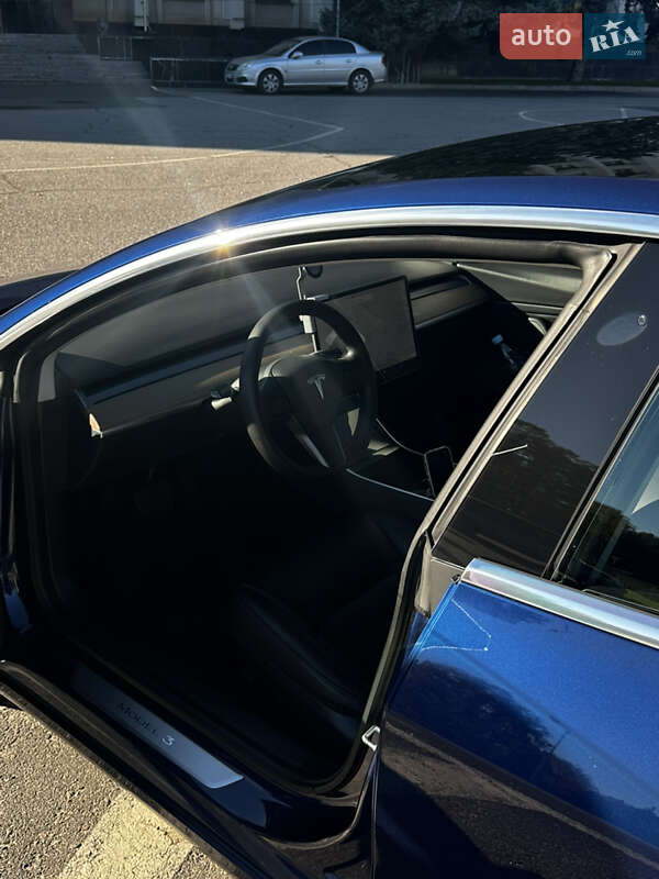 Седан Tesla Model 3 2020 в Одесі