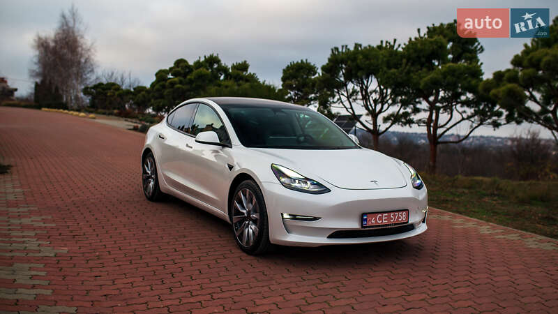 Седан Tesla Model 3 2022 в Черновцах фото 5 Седан Tesla Model 3 2022 в Черновцах