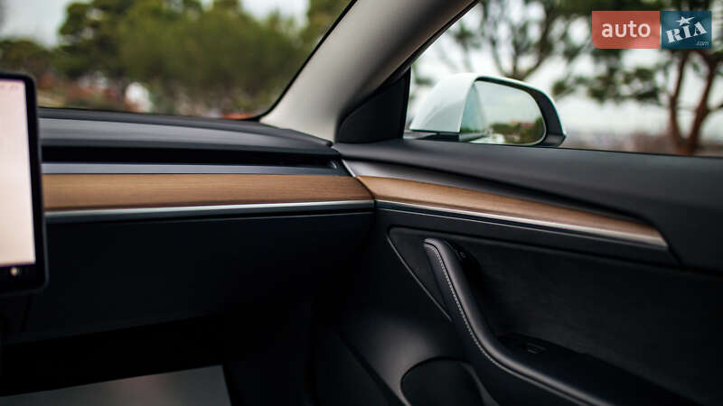 Седан Tesla Model 3 2022 в Черновцах фото 32 Седан Tesla Model 3 2022 в Черновцах