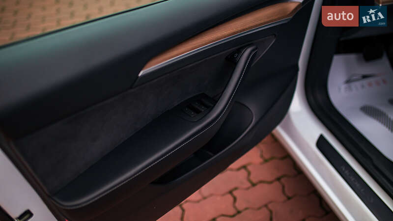 Седан Tesla Model 3 2022 в Черновцах фото 41 Седан Tesla Model 3 2022 в Черновцах