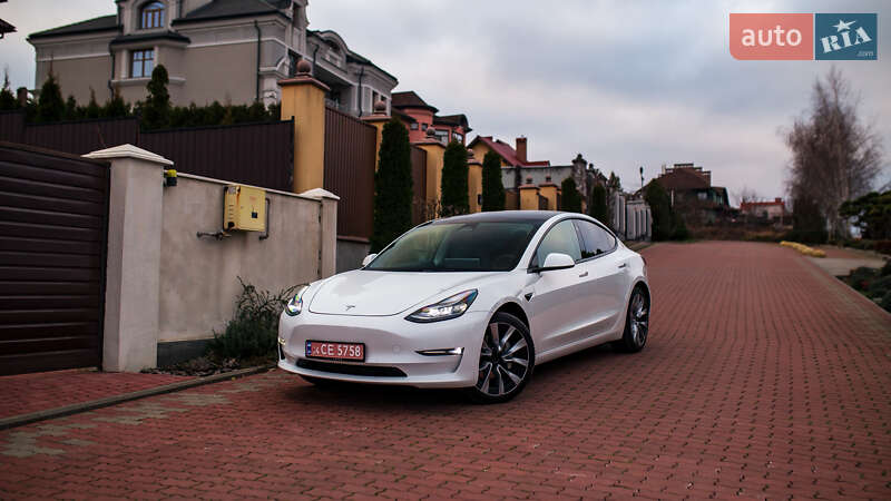 Седан Tesla Model 3 2022 в Черновцах фото 56 Седан Tesla Model 3 2022 в Черновцах
