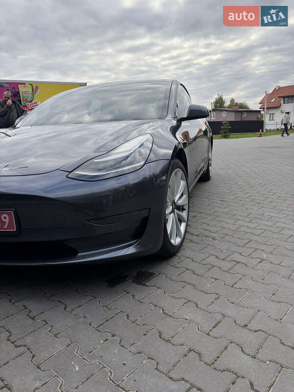 Седан Tesla Model 3 2021 в Львове фото 11 Седан Tesla Model 3 2021 в Львове