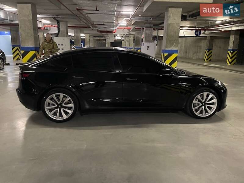 Седан Tesla Model 3 2019 в Киеве фото 3 Седан Tesla Model 3 2019 в Киеве