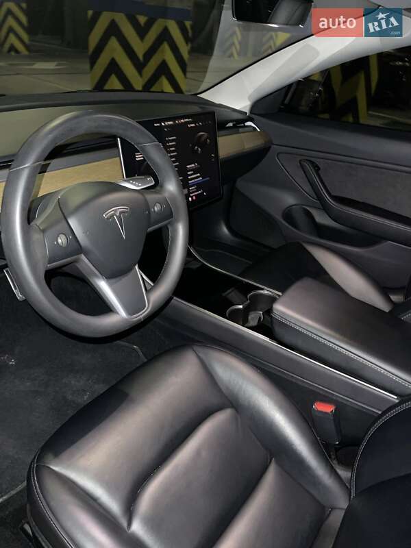 Седан Tesla Model 3 2019 в Киеве фото 21 Седан Tesla Model 3 2019 в Киеве