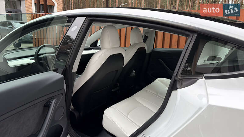 Седан Tesla Model 3 2021 в Киеве фото 7 Седан Tesla Model 3 2021 в Киеве