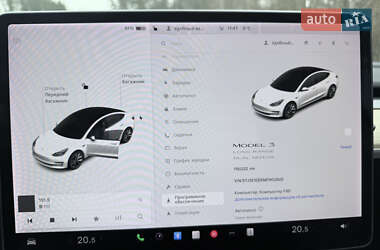 Седан Tesla Model 3 2021 в Ирпене