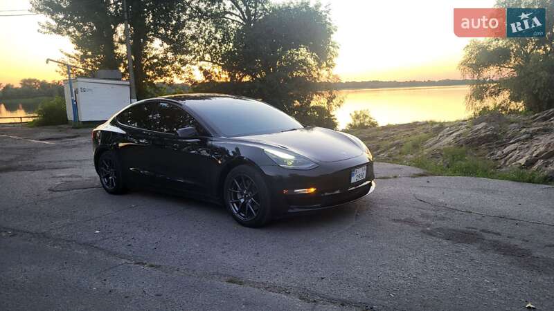 Седан Tesla Model 3 2022 в Киеве фото 11 Седан Tesla Model 3 2022 в Киеве