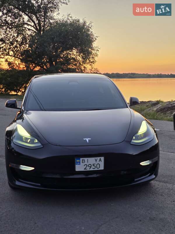 Седан Tesla Model 3 2022 в Киеве фото 19 Седан Tesla Model 3 2022 в Киеве