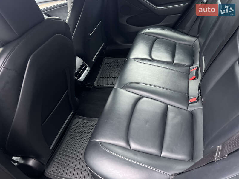 Седан Tesla Model 3 2022 в Тернополе фото 15 Седан Tesla Model 3 2022 в Тернополе