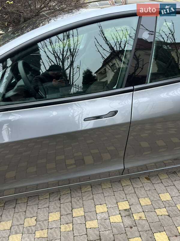 Седан Tesla Model 3 2024 в Тернополе фото 6 Седан Tesla Model 3 2024 в Тернополе