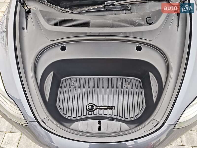 Седан Tesla Model 3 2023 в Львове фото 31 Седан Tesla Model 3 2023 в Львове
