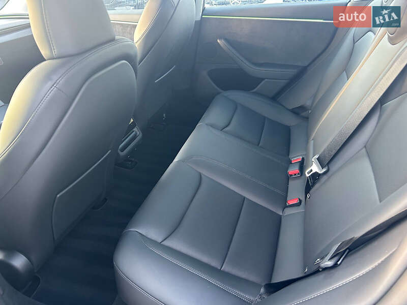 Седан Tesla Model 3 2024 в Киеве фото 25 Седан Tesla Model 3 2024 в Киеве