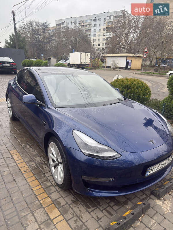 Седан Tesla Model 3 2021 в Одесі