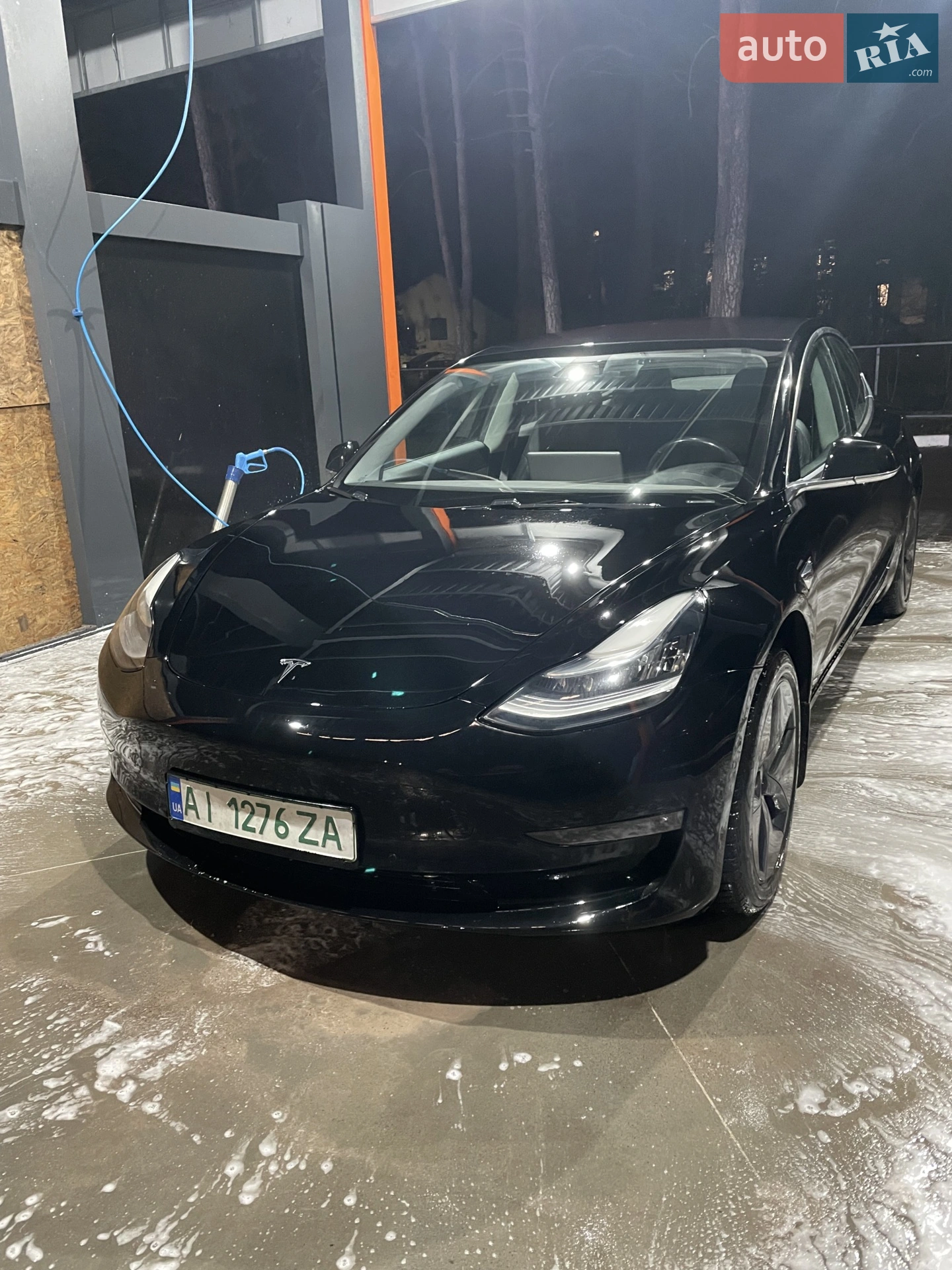2018 Tesla Model 3 - фото 1