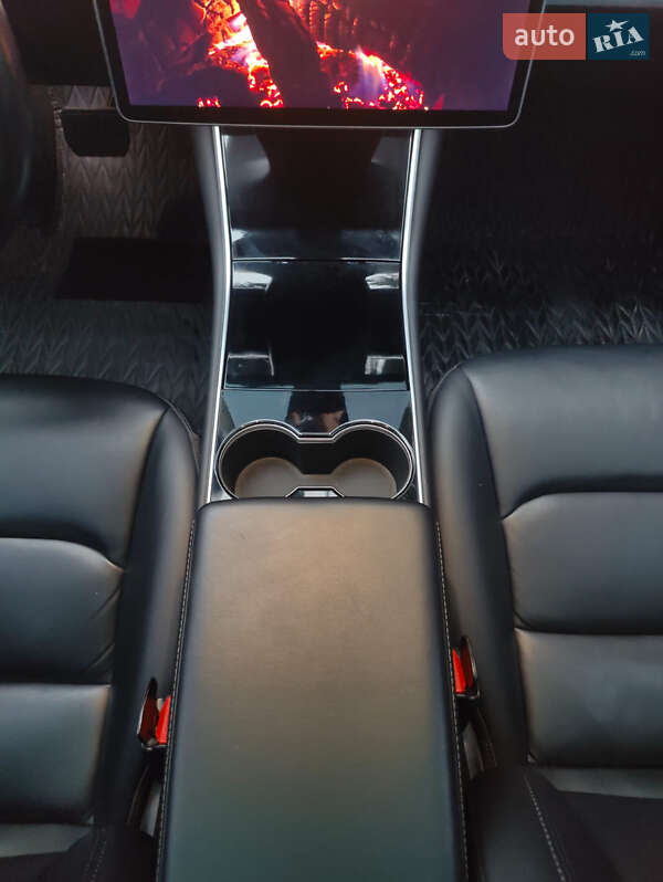 Седан Tesla Model 3 2018 в Одессе фото 4 Седан Tesla Model 3 2018 в Одессе