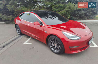 Седан Tesla Model 3 2018 в Одесі