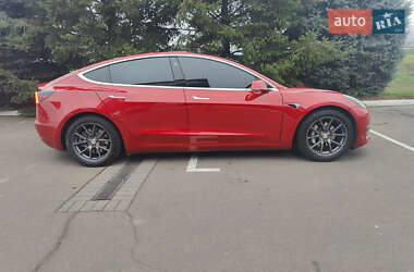 Седан Tesla Model 3 2018 в Одесі