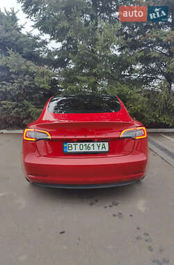 Седан Tesla Model 3 2018 в Одесі