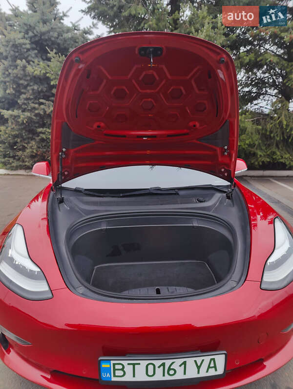 Седан Tesla Model 3 2018 в Одессе фото 86 Седан Tesla Model 3 2018 в Одессе