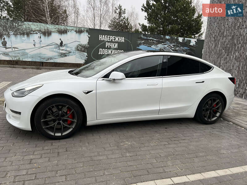 Седан Tesla Model 3 2019 в Киеве фото 6 Седан Tesla Model 3 2019 в Киеве