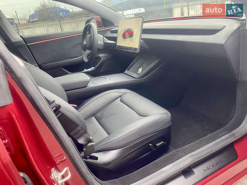 Седан Tesla Model 3 2024 в Чернигове фото 12 Седан Tesla Model 3 2024 в Чернигове