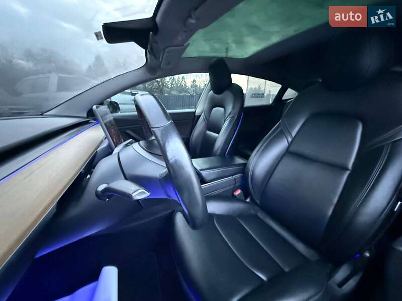 Седан Tesla Model 3 2018 в Луцке фото 14 Седан Tesla Model 3 2018 в Луцке