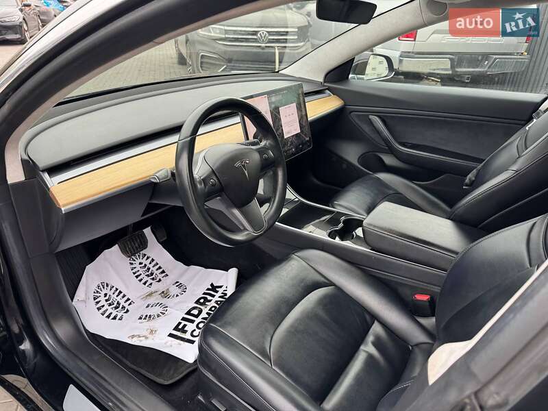 Седан Tesla Model 3 2018 в Луцке фото 9 Седан Tesla Model 3 2018 в Луцке