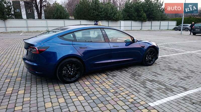 Седан Tesla Model 3 2022 в Луцке фото 2 Седан Tesla Model 3 2022 в Луцке