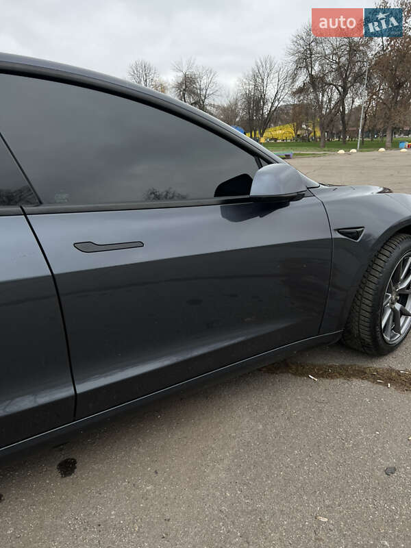 Седан Tesla Model 3 2021 в Кривом Роге фото 10 Седан Tesla Model 3 2021 в Кривом Роге