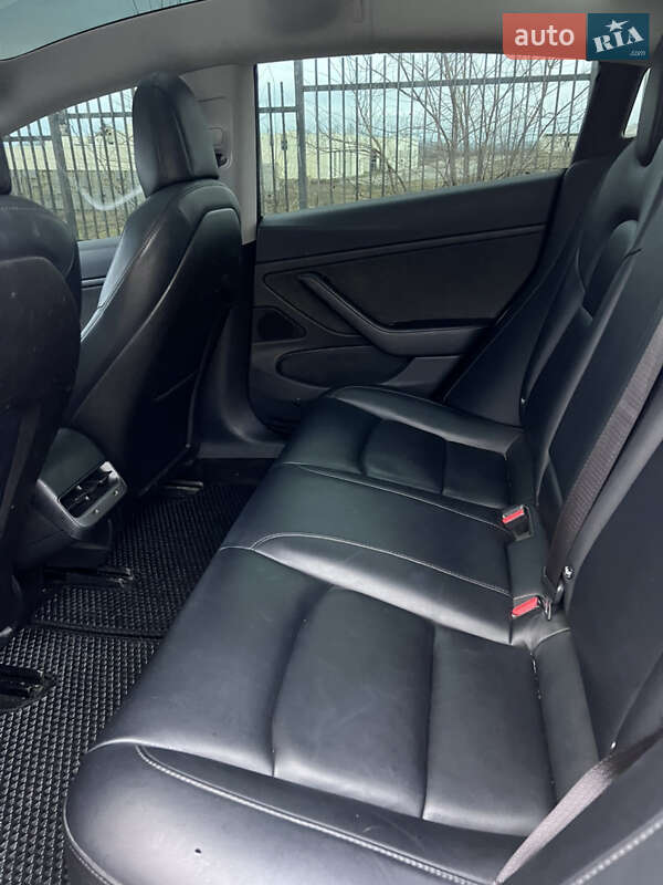 Седан Tesla Model 3 2018 в Харькове