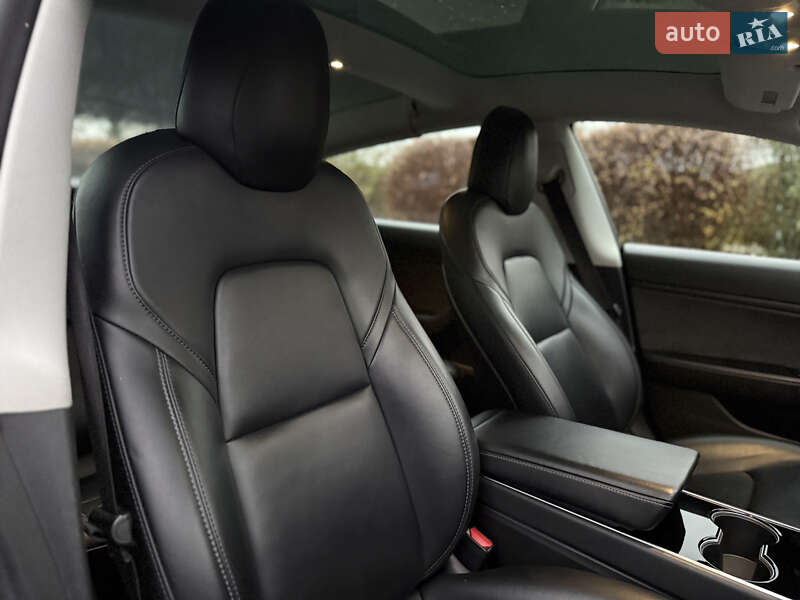 Седан Tesla Model 3 2019 в Тернополе фото 26 Седан Tesla Model 3 2019 в Тернополе